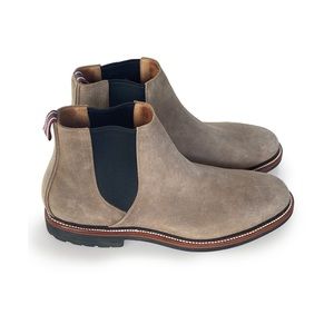 J.Crew Men’s Oar Stripe Chelsea Boots in water resistant Italian suede, Size 11